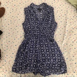 Forever 21 Blue & White Romper Size Medium